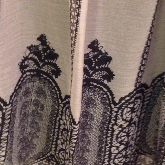 Dress - Picture 3 of 7